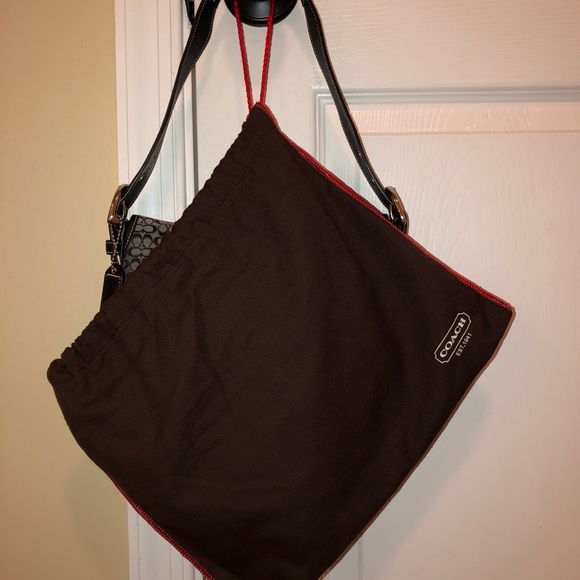 COACH Retro Signature Fabric & Leather Hobo purse - Picture 3 of 10